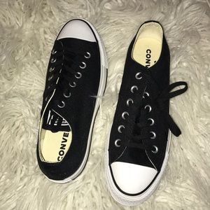 NEW black platform converse low tops